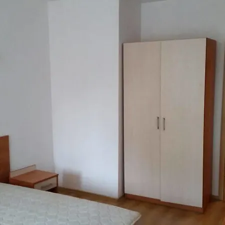In Polyusi Lägenhet *