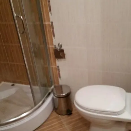 In Polyusi Lägenhet Slăntjev Brjag